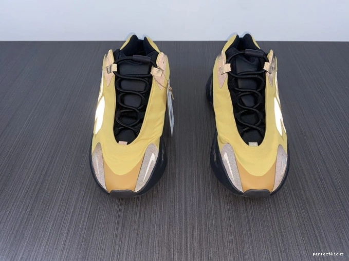 Yeezy Boost MNVN Flux' 700 GZ0717 'Honey 0716